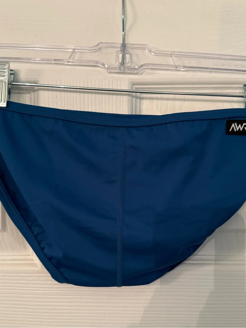 Awry men’s hybrid
